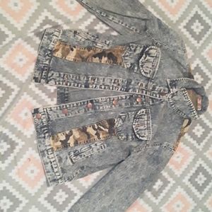 Jean / camo jacket